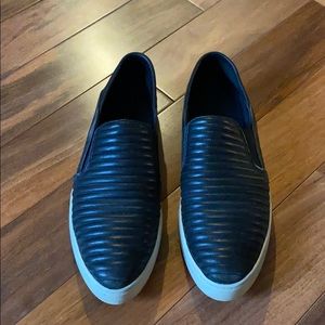 Vince. Black leather pull on sneaker 9